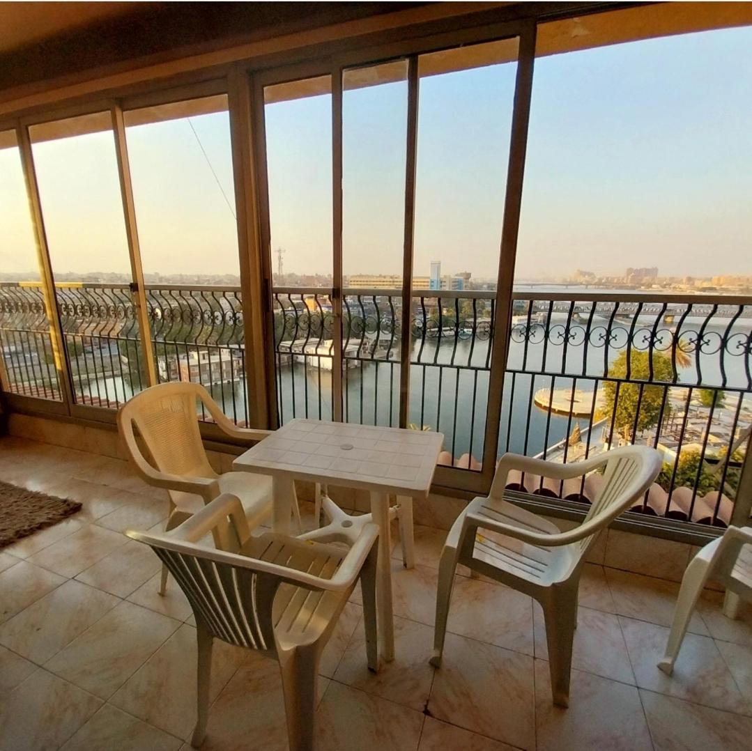Omar Appartement Caïro